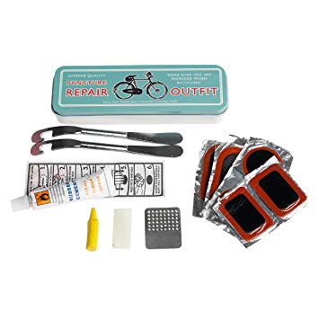 Small and compact repair kit for cyclists.